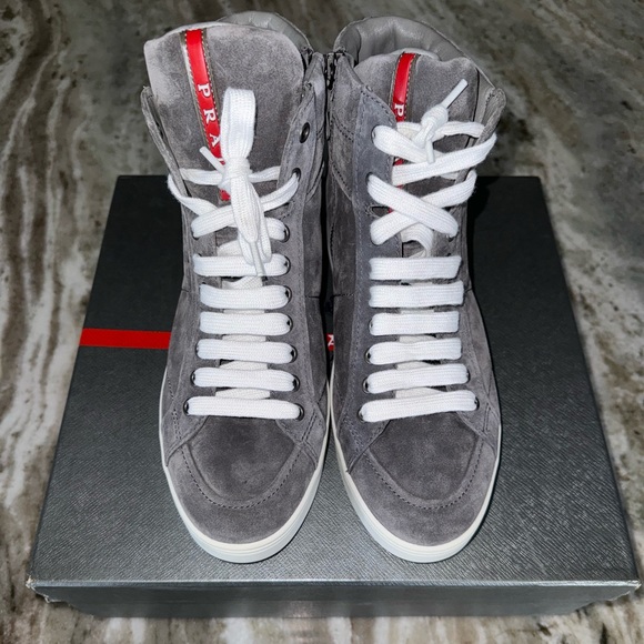 Prada SCAMOSCIATO SPORT GHIAIA Hightop Sneakers IT40 UNI NWT - Picture 1 of 9